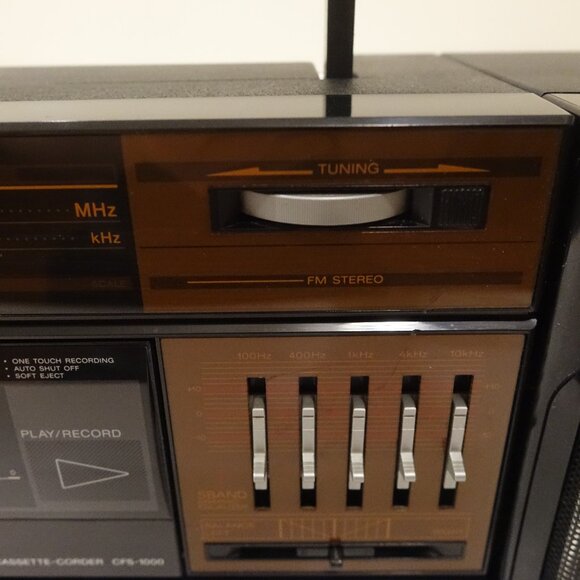 Vintage Sony CFS-1000 Stereo Cassette Recorder AM/FM Radio Boombox - Picture 6 of 14